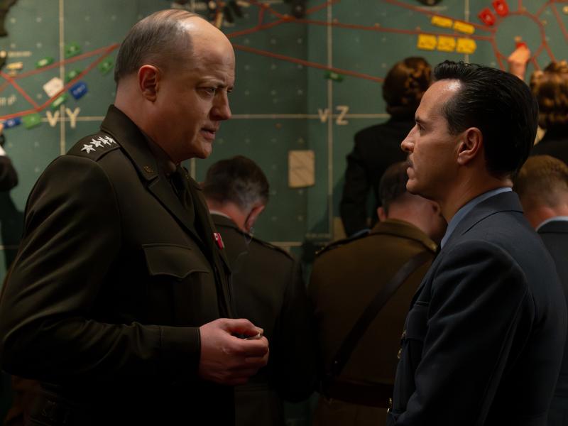 Brendan Fraser og Andrew Scott i filmen Pressure.